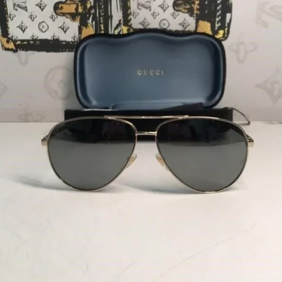 ✨ Brand New Gucci GG0137S 002 Aviator Sunglasses – Gold Frame with Grey Lenses ✨ - Picture 6 of 13